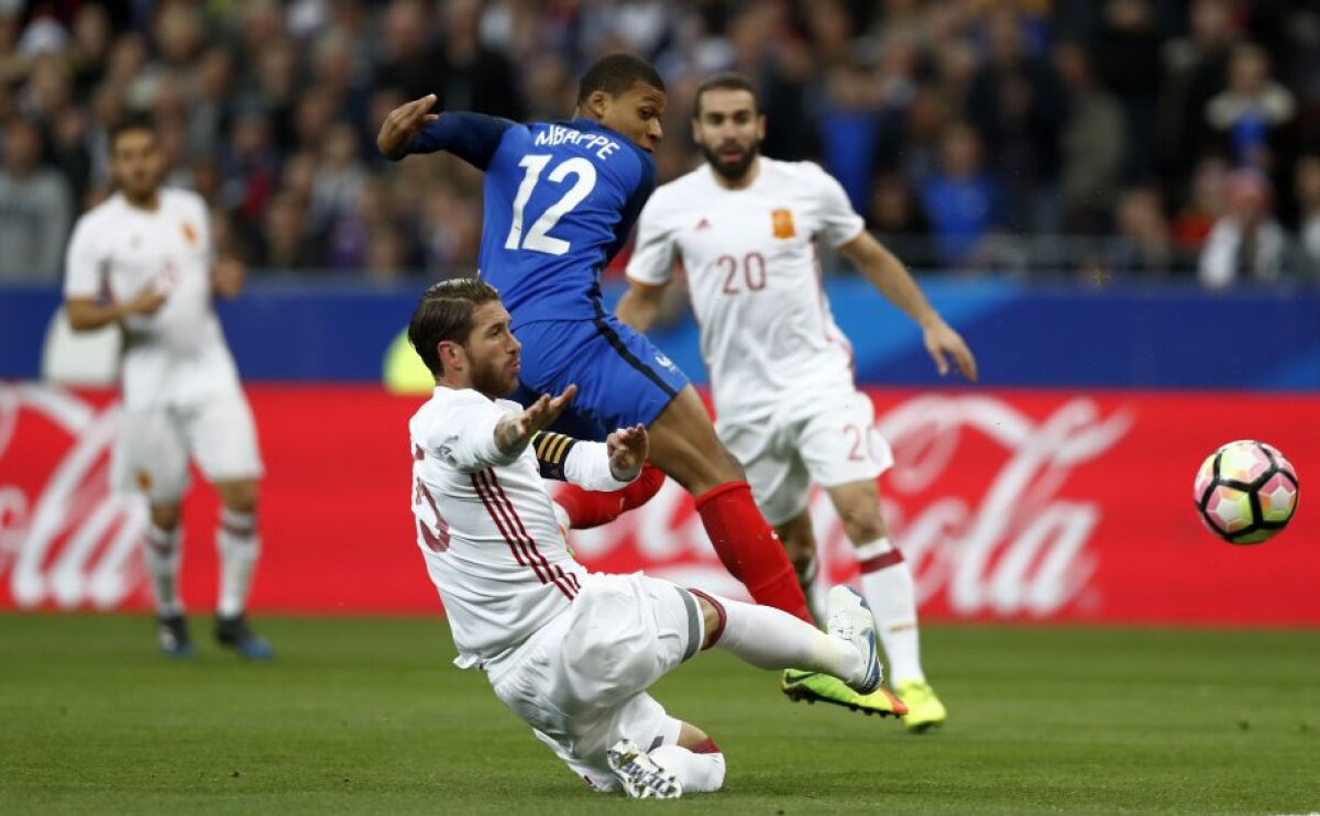 VIDEO + FOTO Amicale de lux între formaţiile europene » Olanda - Italia şi Franţa - Spania, cele mai spectaculoase confruntări