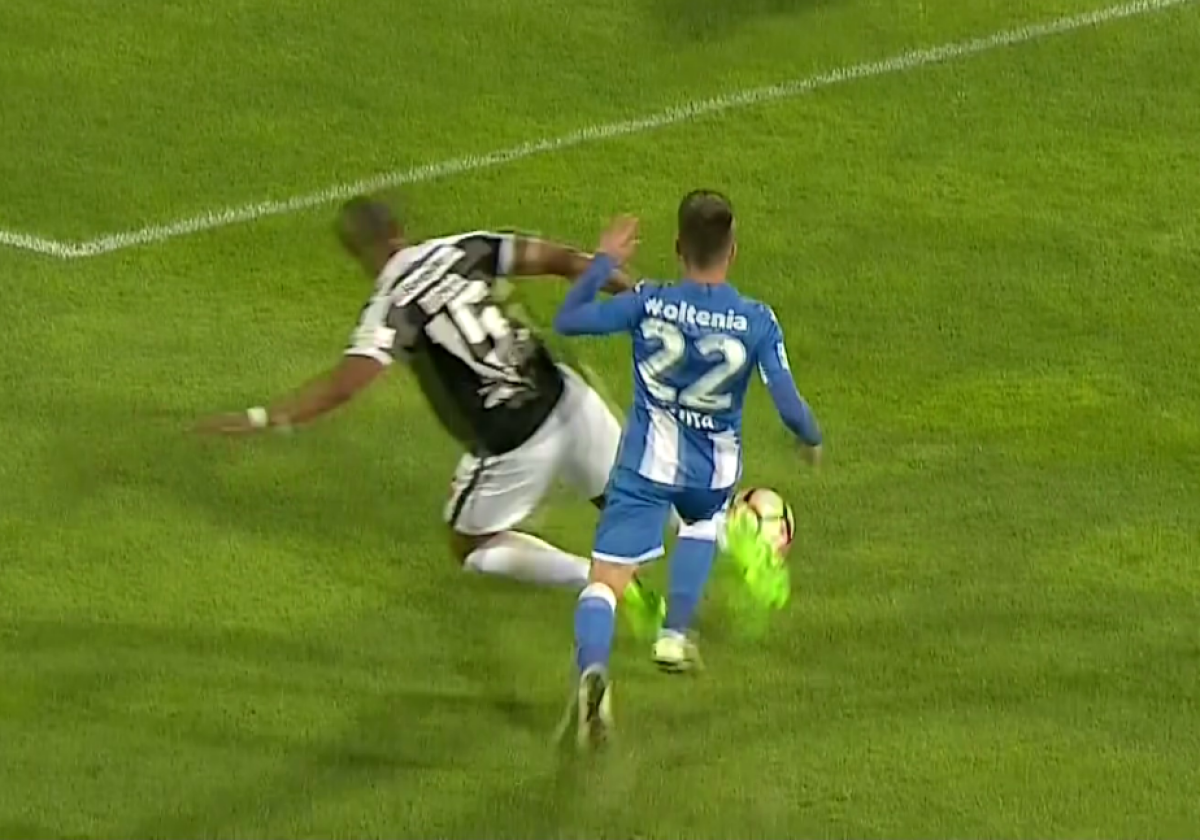 FOTO Ratare uriașă în CSU Craiova - Dinamo » Cerniauskas i-a "scos" pe "câini"