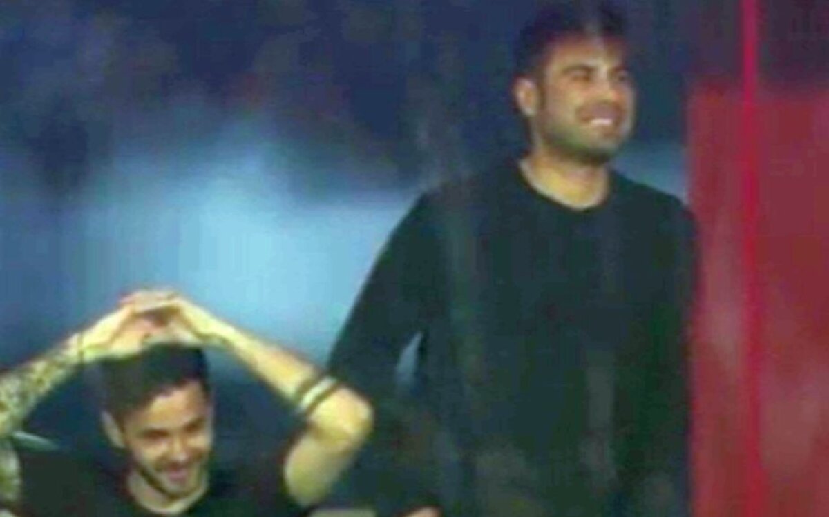 FOTO Ipostaza ciudată în care a fost surprins Mutu » Ce a făcut înainte ca Patrick Petre să rateze penalty-ul cu CSU