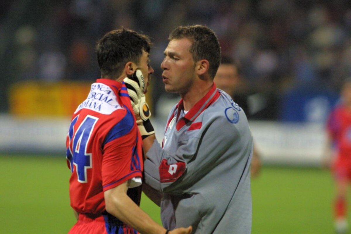 GALERIE FOTO Fără cola, dar cu noroi, torțe sau Hîldan și Adi Ilie pe teren! 50 de imagini care arată ce era cu adevărat un derby în România