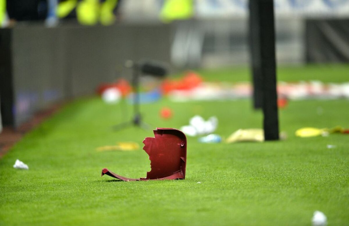 GALERIE FOTO UPDATE Pedepse drastice pentru fanii care au intrat pe stadion la FCSB - Dinamo! Cine e "muntele" de care trăgeau 4 stewarzi 