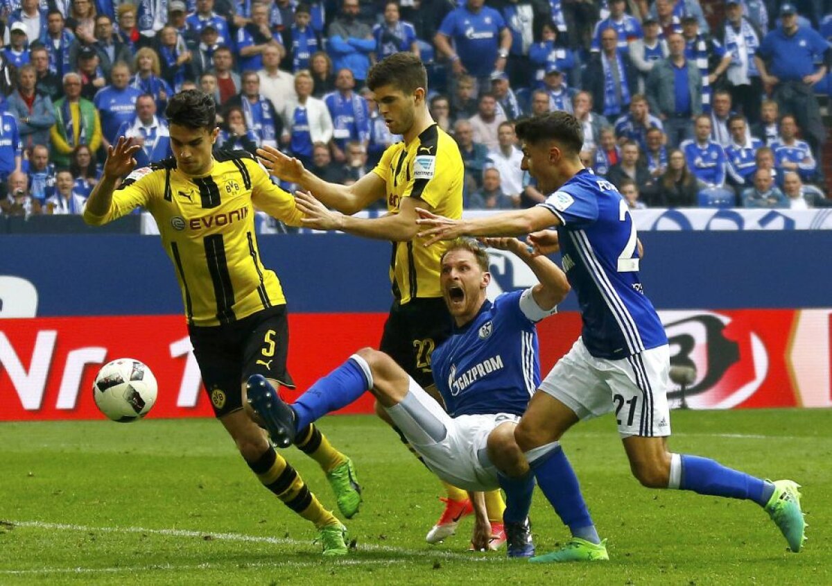 Au găsit-o! Motivul incredibil pentru care femeia se afla în tribuna lui Schalke la meciul cu Dortmund: "Ce să fac?"