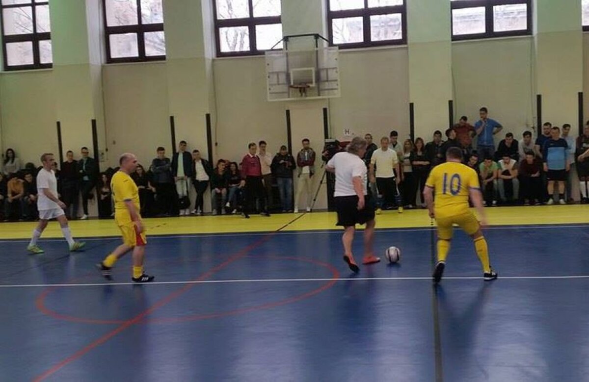 FOTO și VIDEO EXCLUSIV Vlădoiu a sărit la bătaie sub privirile lui Reghecampf și MM! » Schimb de replici cu Argăseală: "E fecesebist, că Steaua nu mai e!"