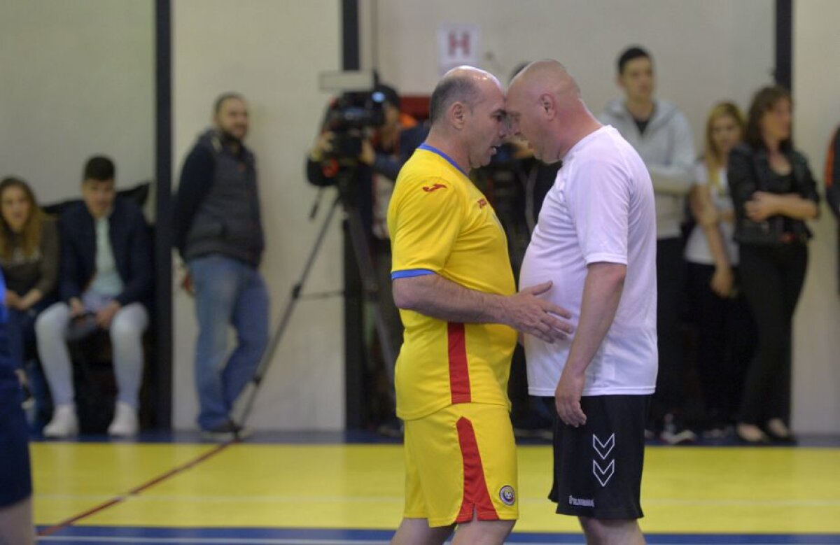 FOTO și VIDEO EXCLUSIV Vlădoiu a sărit la bătaie sub privirile lui Reghecampf și MM! » Schimb de replici cu Argăseală: "E fecesebist, că Steaua nu mai e!"