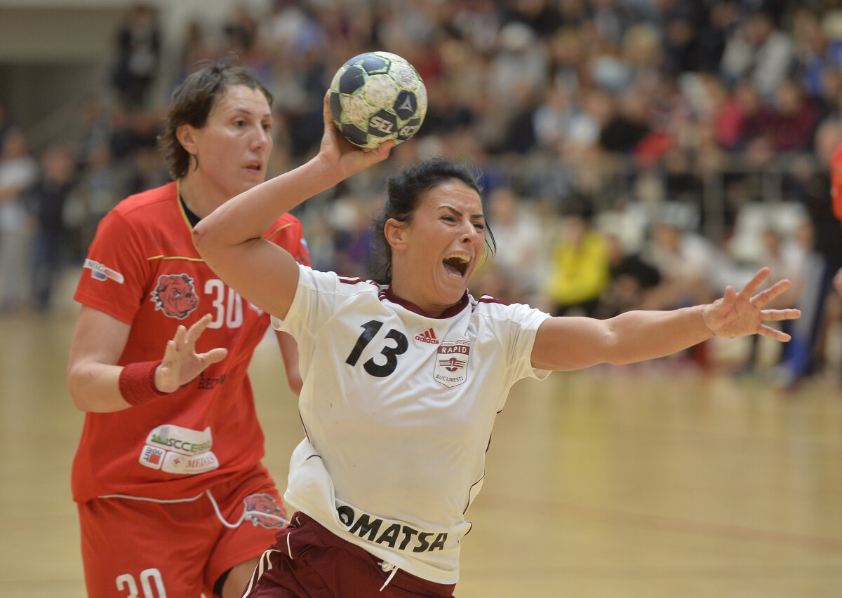 VIDEO + FOTO Dinamo cu victoria, Rapid cu promovarea! » Deznodământ dramatic în derby-ul disputat azi la handbal feminin