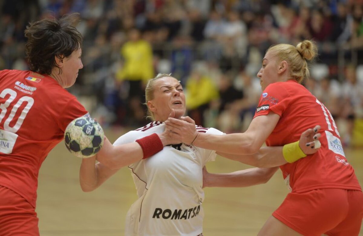 VIDEO + FOTO Dinamo cu victoria, Rapid cu promovarea! » Deznodământ dramatic în derby-ul disputat azi la handbal feminin