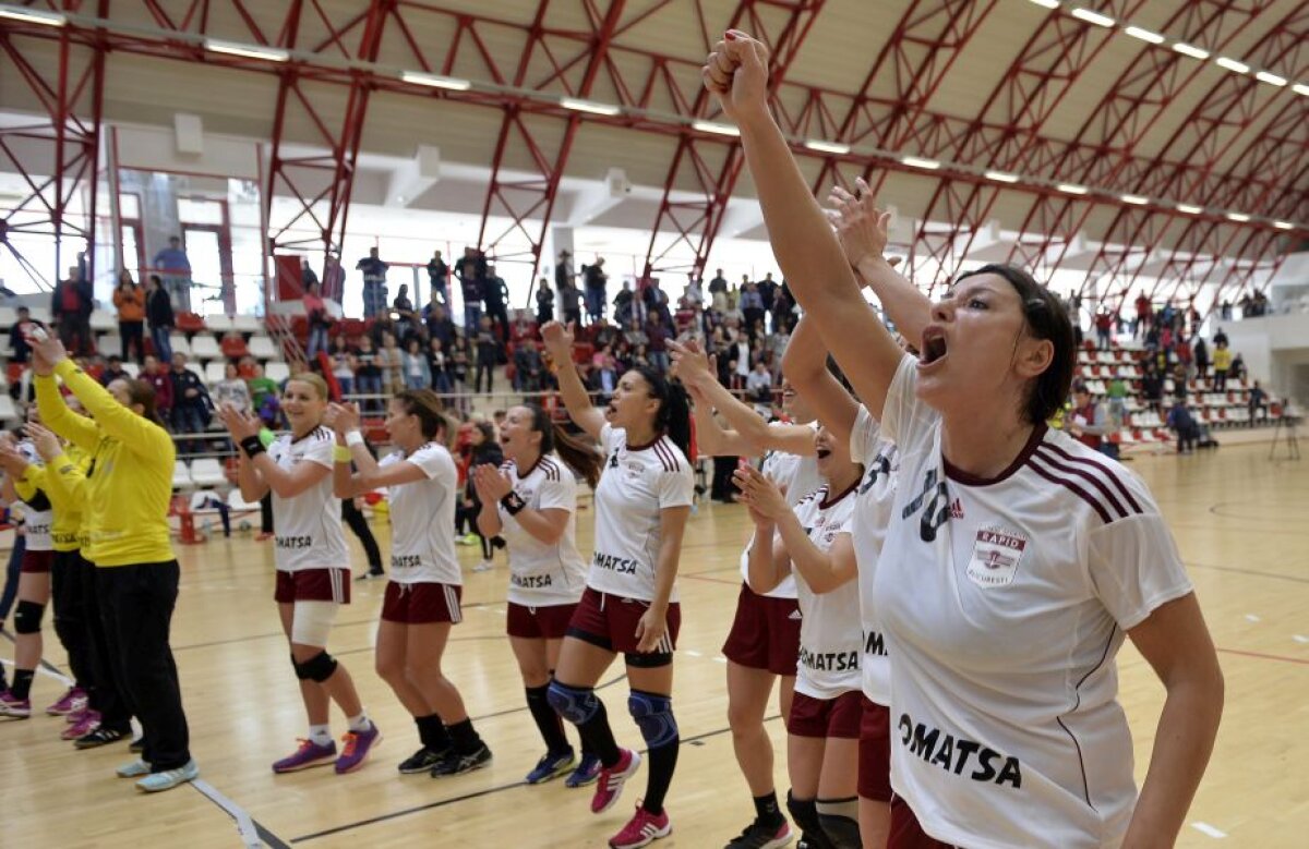 VIDEO + FOTO Dinamo cu victoria, Rapid cu promovarea! » Deznodământ dramatic în derby-ul disputat azi la handbal feminin