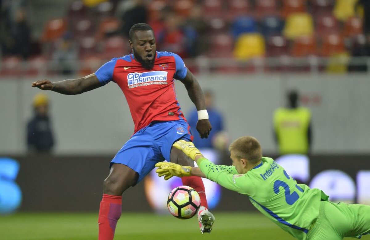 FOTO Ce gafă! Centralul Horațiu Feșnic nu a dat un penalty clar în FCSB - Astra