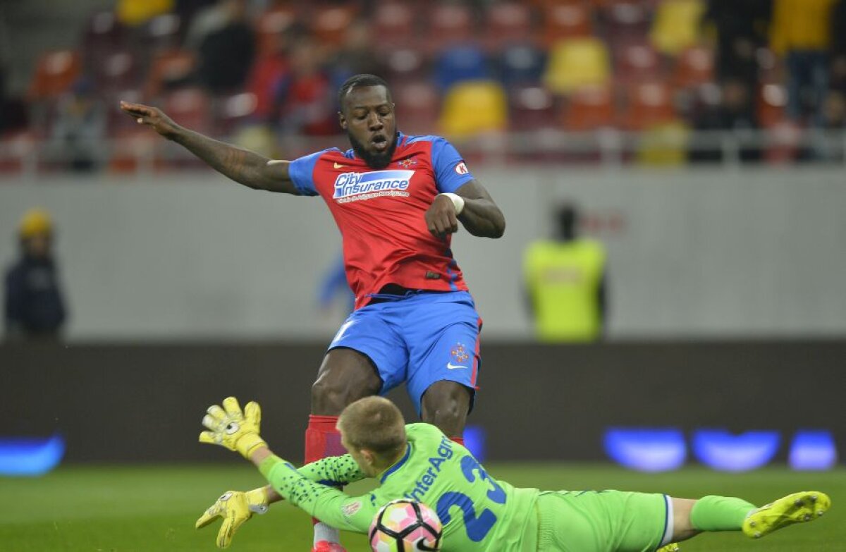 FOTO Ce gafă! Centralul Horațiu Feșnic nu a dat un penalty clar în FCSB - Astra