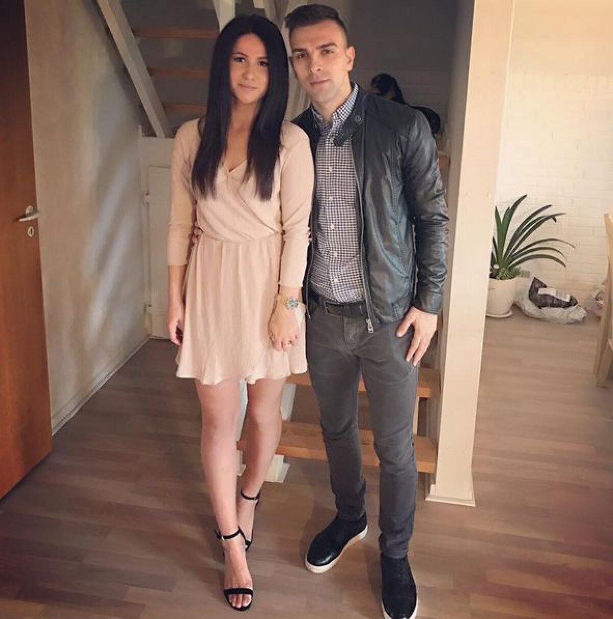 FOTO ”Haita” sexy » Iubitele și soțiile ”câinilor” impresionează alături de jumătățile lor: imagini incendiare