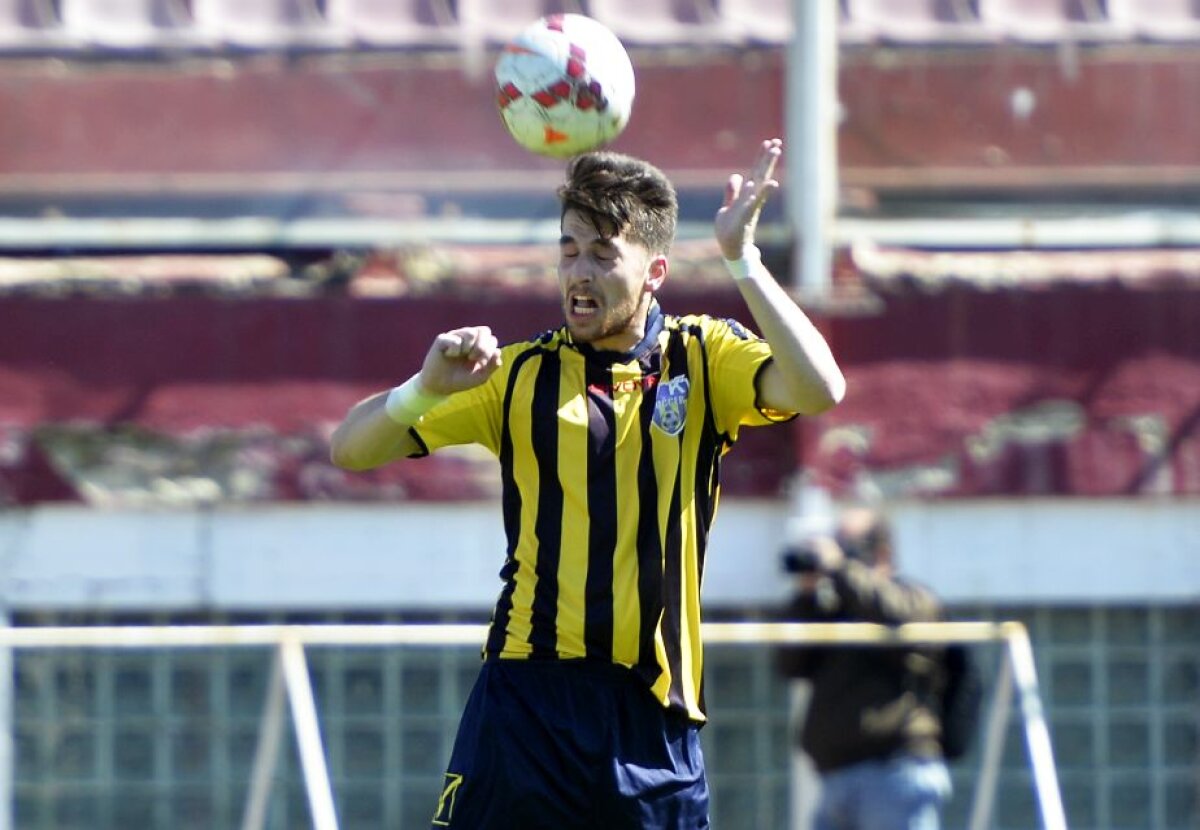 Fiii a doi foști antrenor steliști joacă în Liga a 5-a! Se luptă cu Rapid pentru promovare
