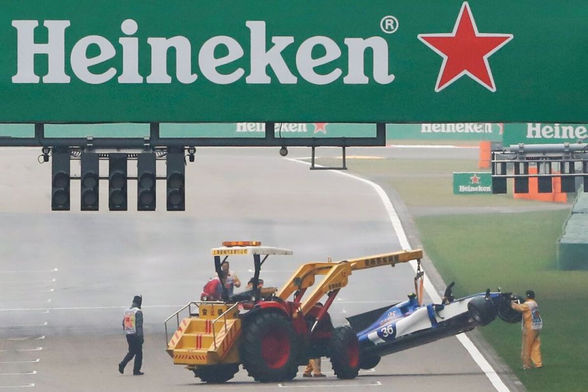 GALERIE FOTO Imagini din Marele Premiu al Chinei! Hamilton s-a impus în a doua cursă din CM de Formula 1! Probleme pentru Alonso