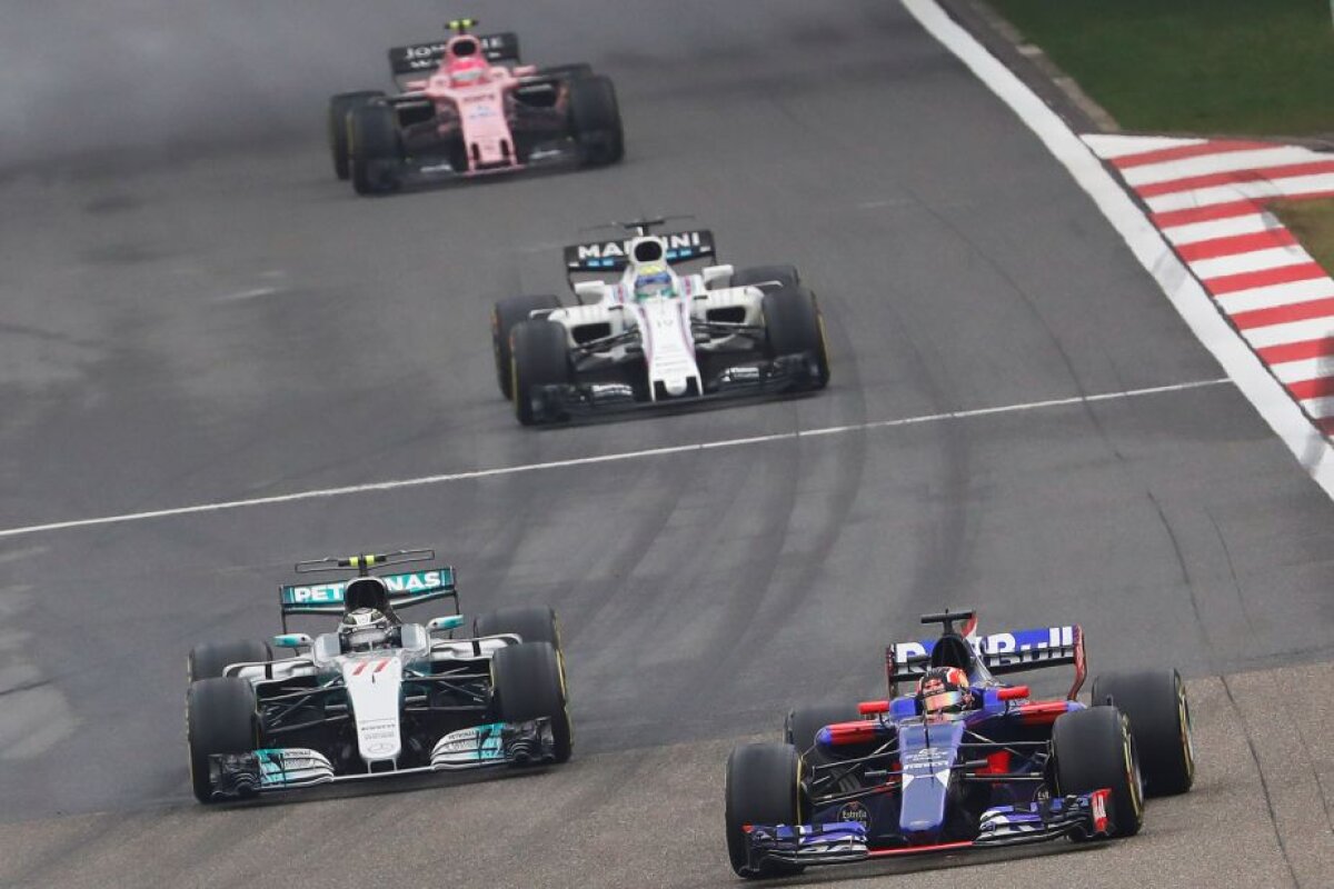 GALERIE FOTO Imagini din Marele Premiu al Chinei! Hamilton s-a impus în a doua cursă din CM de Formula 1! Probleme pentru Alonso