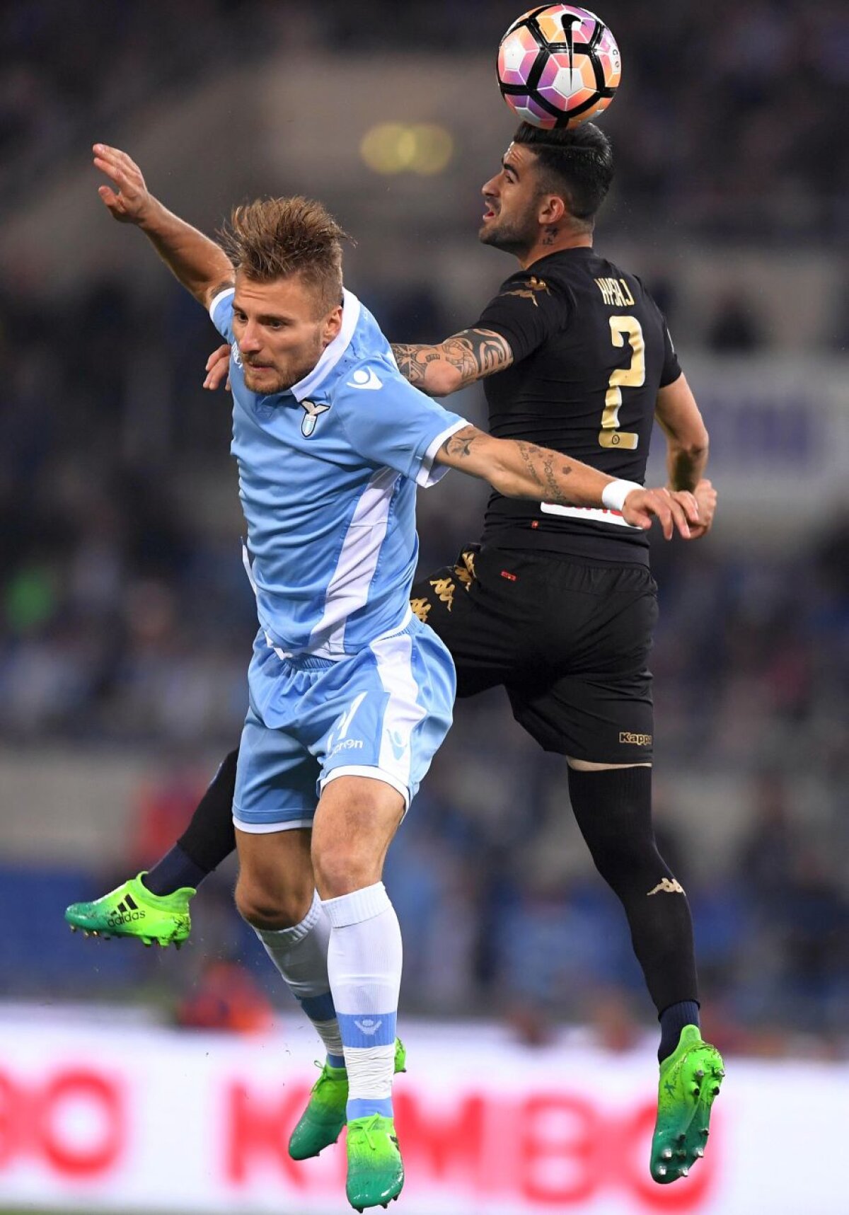 GALERIE FOTO + VIDEO Spectator la recital » Căpitan pentru Lazio la duelul cu Napoli, Ștefan Radu este făcut praf de presa italiană