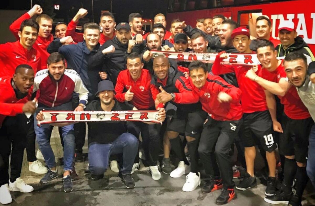 VIDEO+FOTO Cum au sărbătorit dinamoviștii victoria cu Astra, 2-1 » Imagini unice din vestiar, scandări în autocar și poze cu galeria