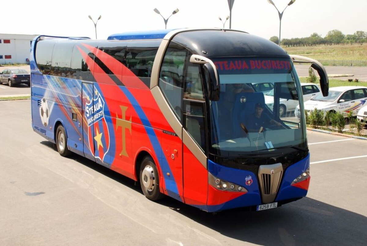 GALERIE FOTO Ce-a fost și ce-a ajuns! Cum arată acum autocarul FCSB » Imagini surprinse la Severin