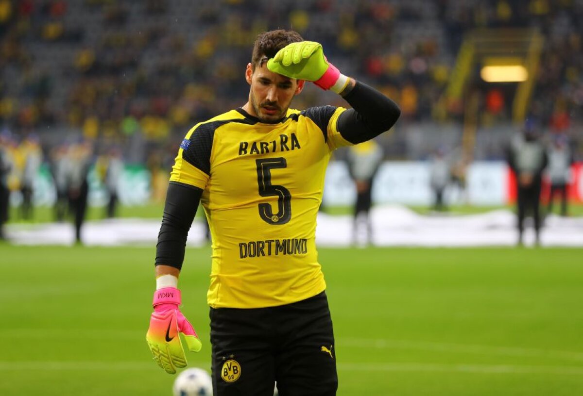 VIDEO+FOTO Moment emoționant înaintea meciului cu Monaco! Cum au apărut pe teren colegii lui Bartra