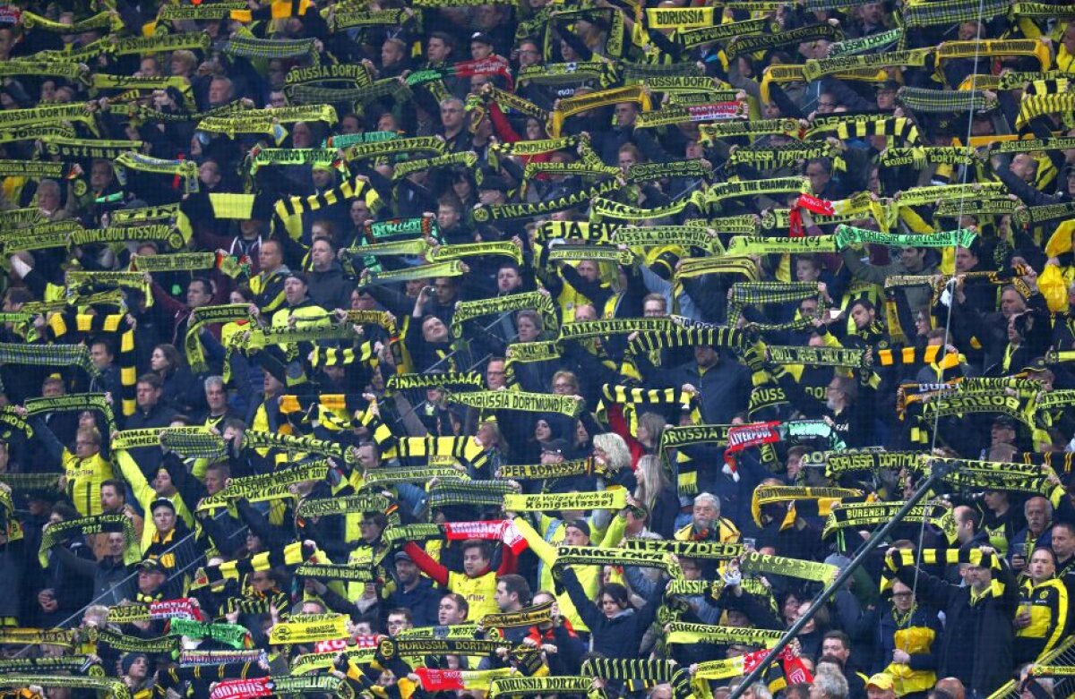 VIDEO + FOTO Coregrafia superbă a fanilor Borussiei din meciul cu Monaco + Ultrașii nemților, mesaj pentru UEFA