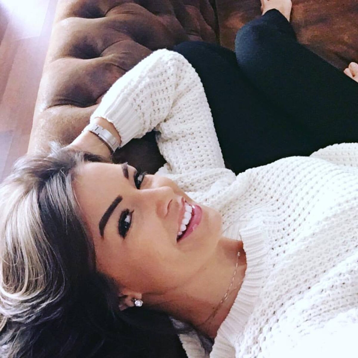 FOTO Diva de la pupitrul știrilor! A lăsat cariera de fotomodel pentru a lucra în sport