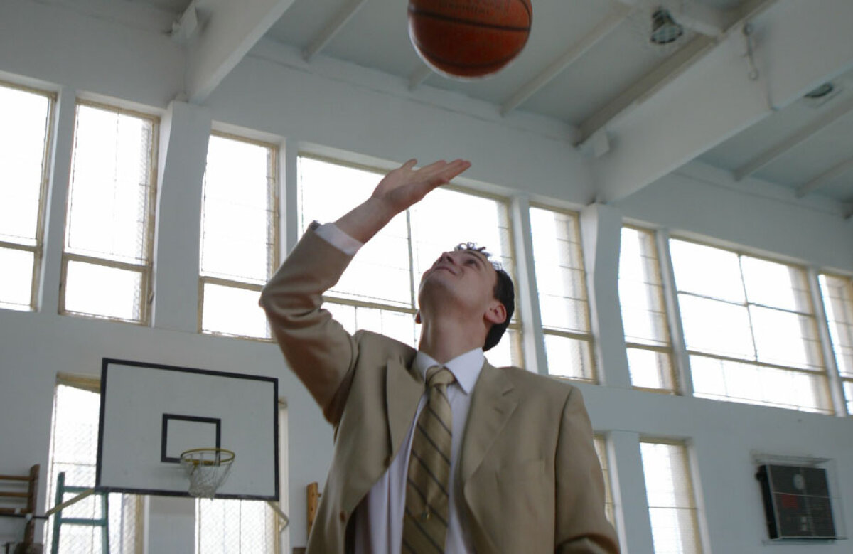 FOTO Poveste de 15 milioane €  » Sebastian Ghiță: portret complet! Cum a construit o echipă care a dominat autoritar baschetul masculin: jucători din NBA și salarii gigant!