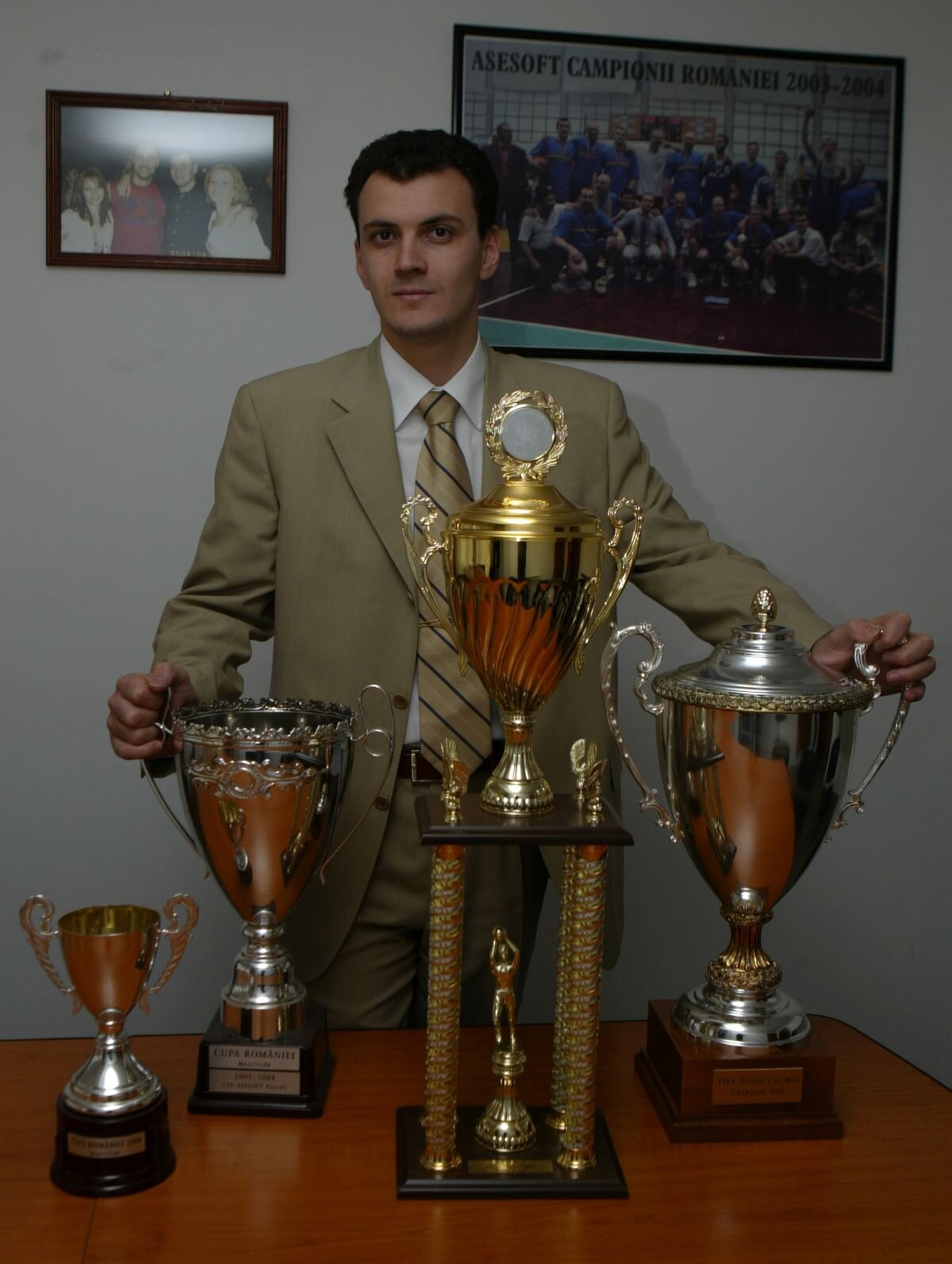 FOTO Poveste de 15 milioane €  » Sebastian Ghiță: portret complet! Cum a construit o echipă care a dominat autoritar baschetul masculin: jucători din NBA și salarii gigant!