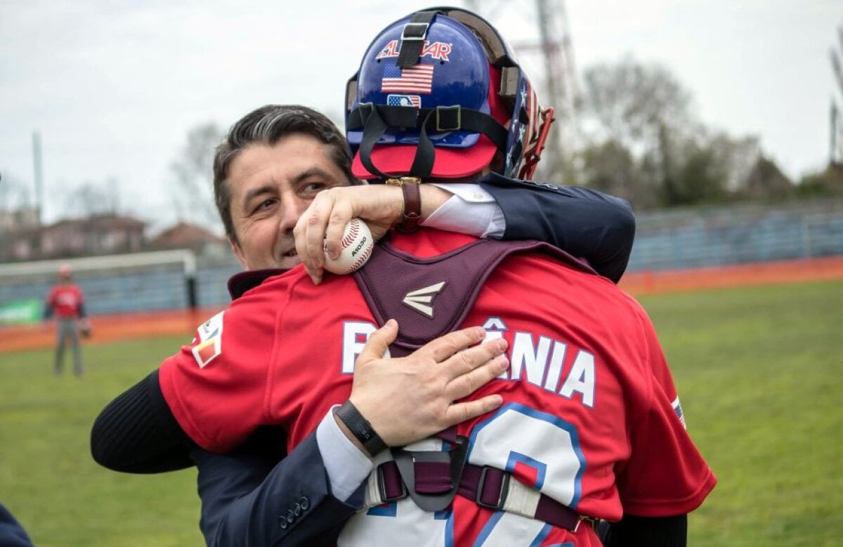 GALERIE FOTO Baseball în premieră pe litoral » Ambasadorul american a fost prezent la eveniment