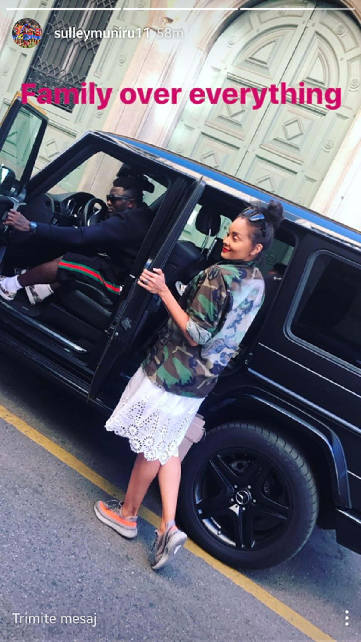 FOTO Jucătorul exclus din lot de Reghecampf se distrează în Milano