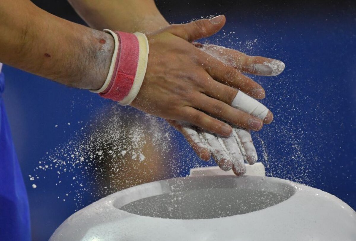 FOTO Clujul îmbrățișează gimnastica » Ieri, au avut loc primele antrenamente în Sala Polivalentă, iar clujenii nu sunt străini de sportul care a adus multe medalii pentru România