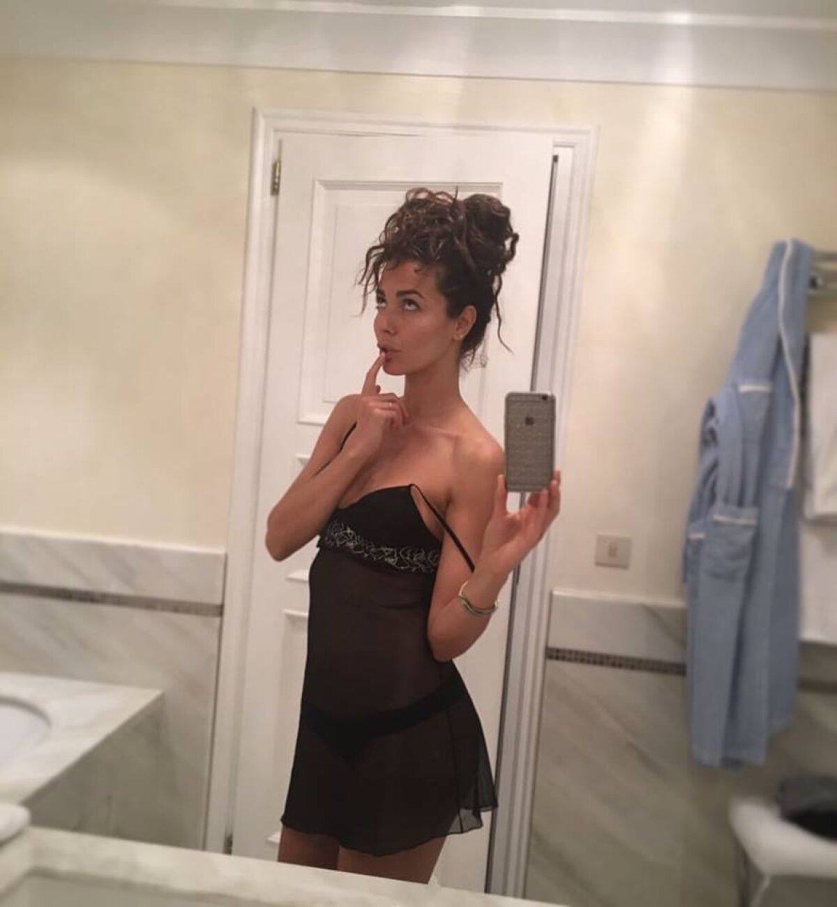 GALERIE FOTO Talismanul lui Juventus pentru returul cu Barcelona » Prezentatoarea de la postul oficial al Serie A arată fantastic la 32 de ani 