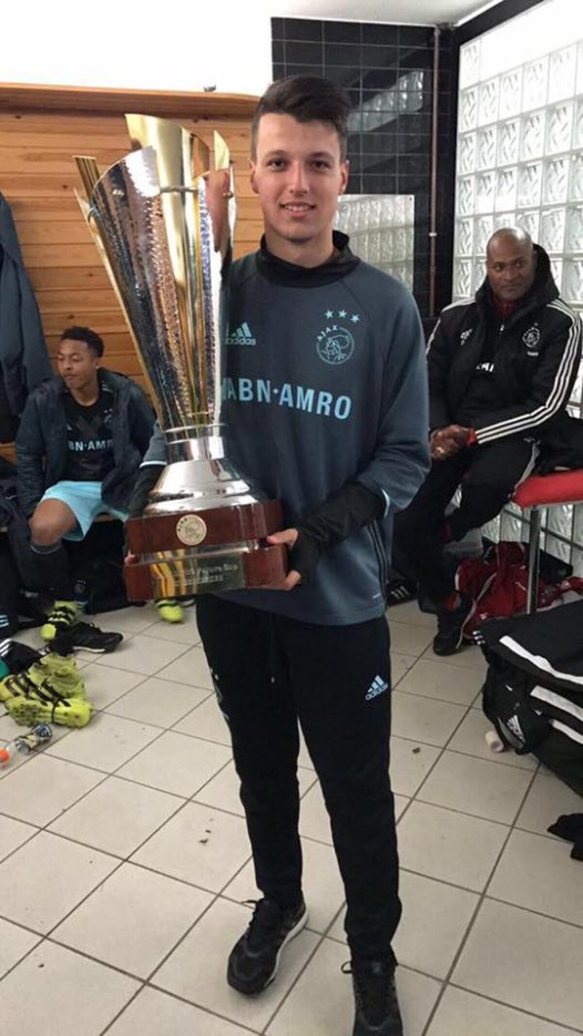 VIDEO Ajax U17 a câștigat Future Cup » Un junior român a fost decisiv pentru olandezi