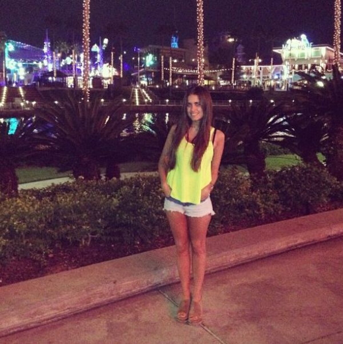 GALERIE FOTO Duelul sexy al argentiniencelor în Barca - Juve » Care e mai frumoasă: Antonella lui Messi sau cea a lui Dybala?