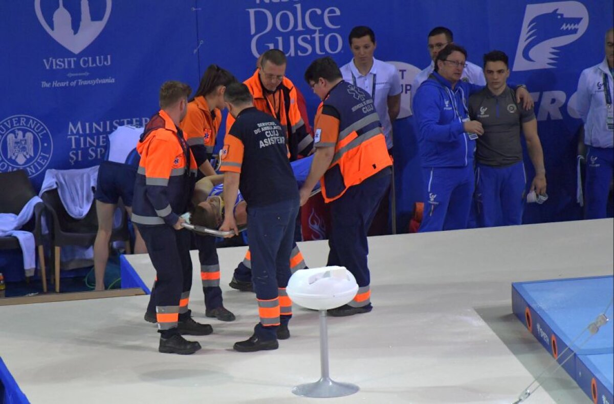 FOTO Incident în prima zi la CE de gimnastică! Un român a căzut și a fost luat de SMURD » UPDATE Care e primul diagnostic