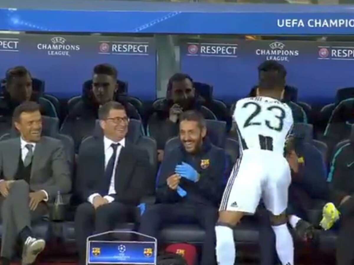 FOTO Ce s-a întâmplat după ce Dani Alves s-a dus la banca Barcelonei » Replică surprinsă de camerele TV: "Vino lângă mine"