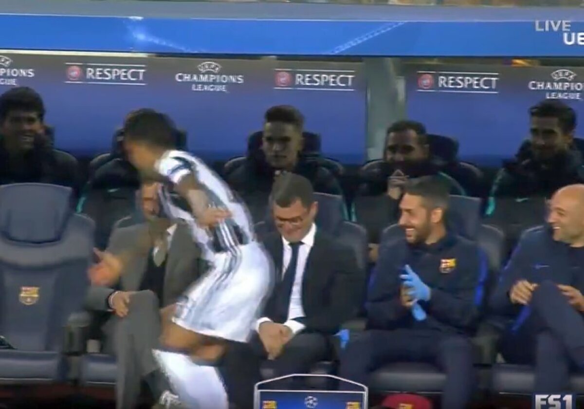 FOTO Ce s-a întâmplat după ce Dani Alves s-a dus la banca Barcelonei » Replică surprinsă de camerele TV: "Vino lângă mine"
