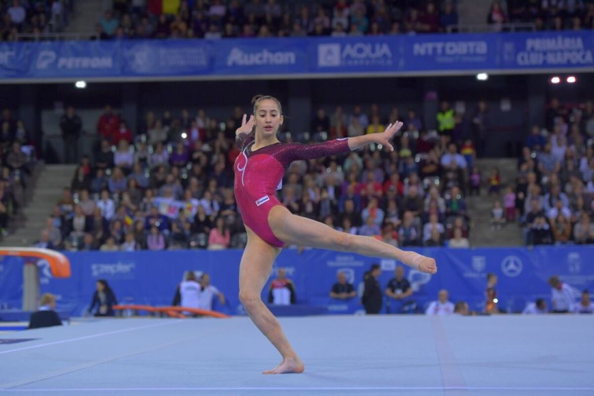 GALERIE FOTO Corespondență de la Cluj » Ioana Crișan și Olivia Cîmpian au concurat astăzi în finala de la individual compus