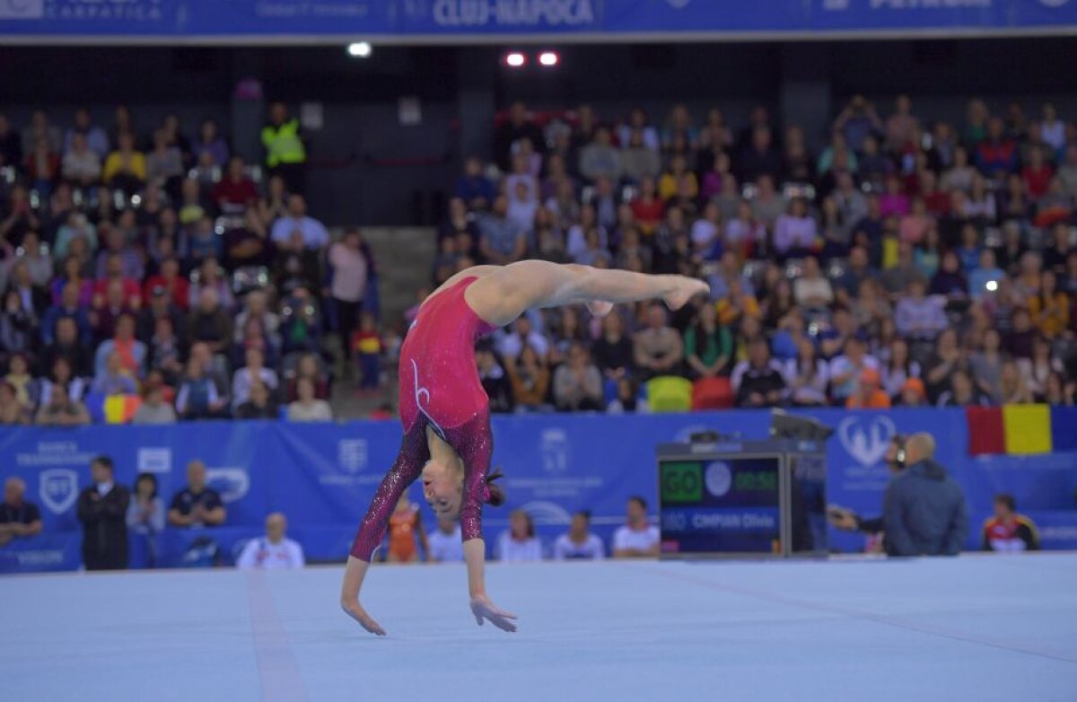 GALERIE FOTO Corespondență de la Cluj » Ioana Crișan și Olivia Cîmpian au concurat astăzi în finala de la individual compus