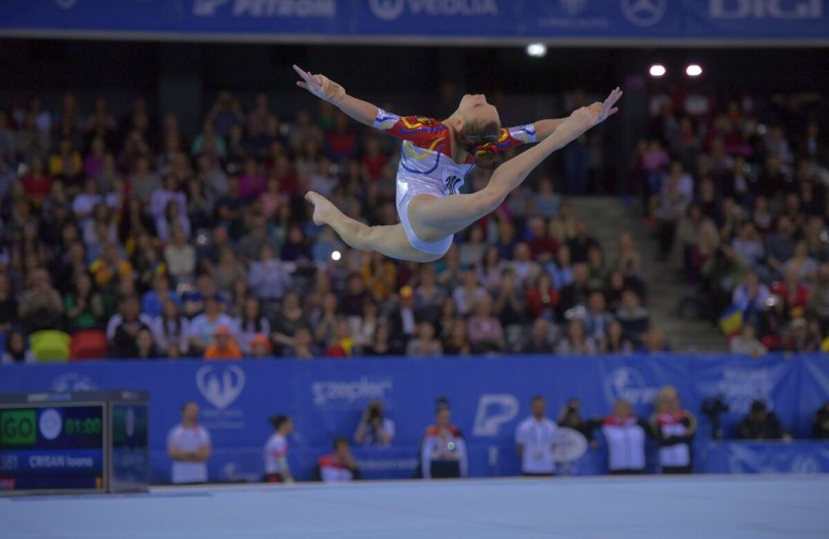 GALERIE FOTO Corespondență de la Cluj » Ioana Crișan și Olivia Cîmpian au concurat astăzi în finala de la individual compus