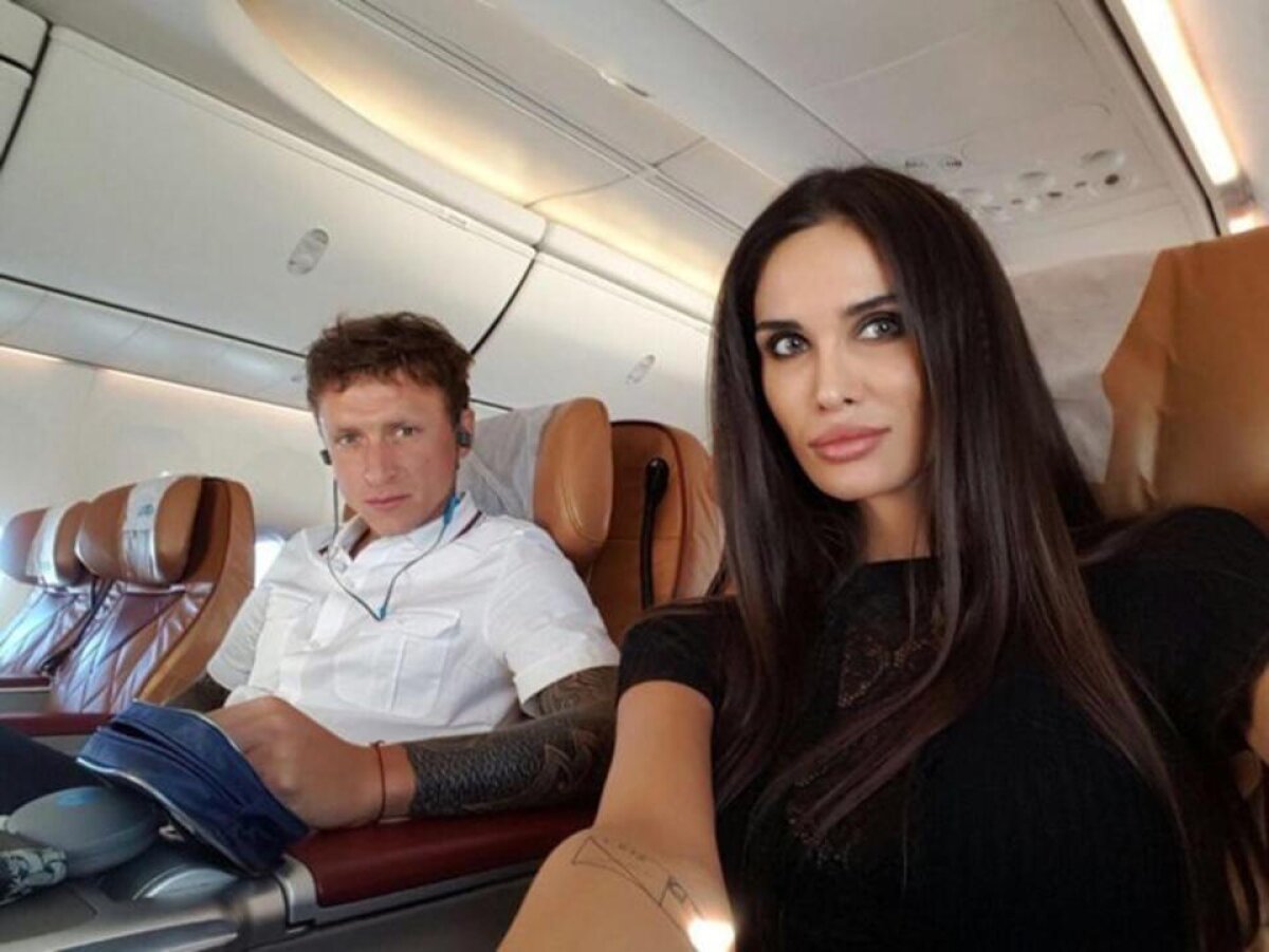 FOTO Un hacker a intrat în computerul soției unui internațional și i-a publicat pozele nud!