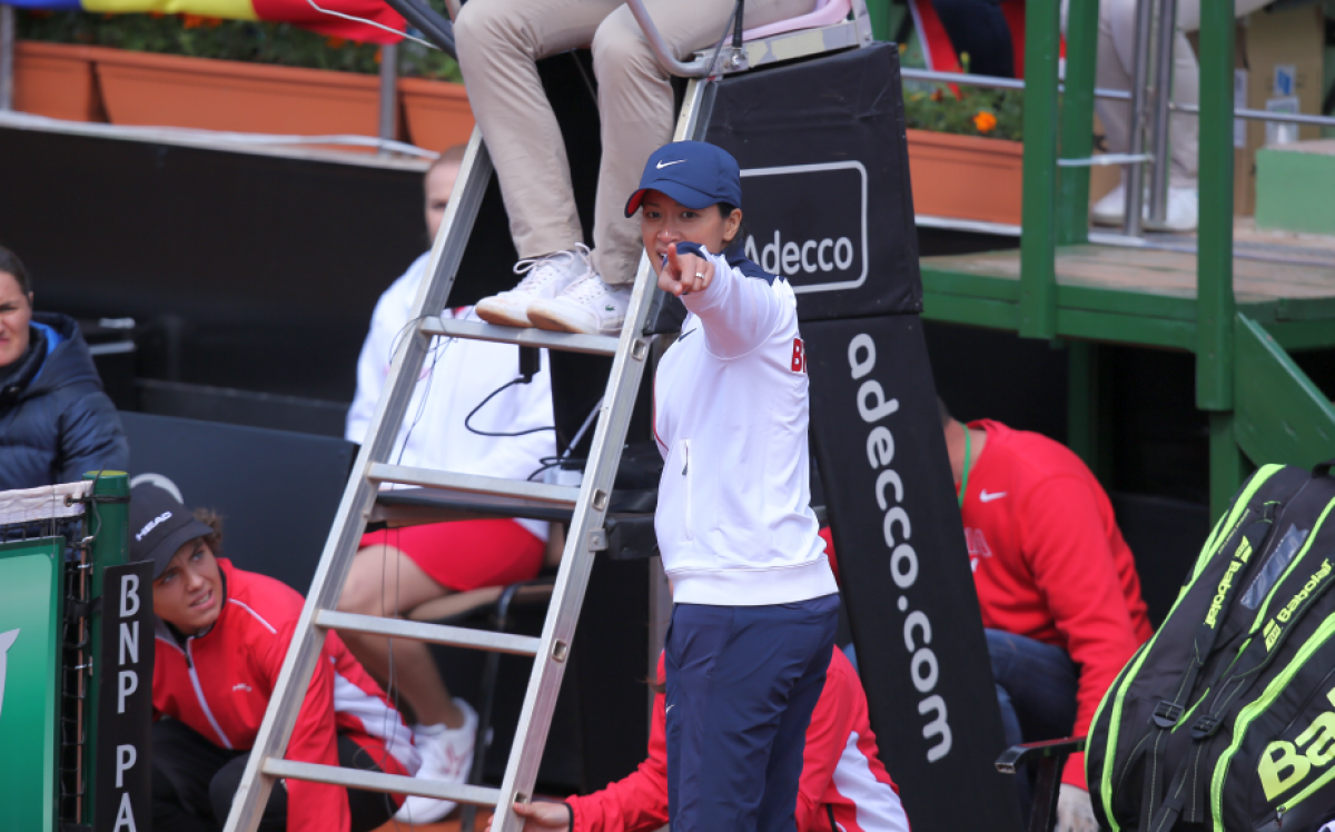 FOTO » FED Cup, România - Marea Britanie 1-1, după prima zi! Victorie pentru Halep, înfrângere pentru Cîrstea + Ilie Năstase, dat afară din arenă!