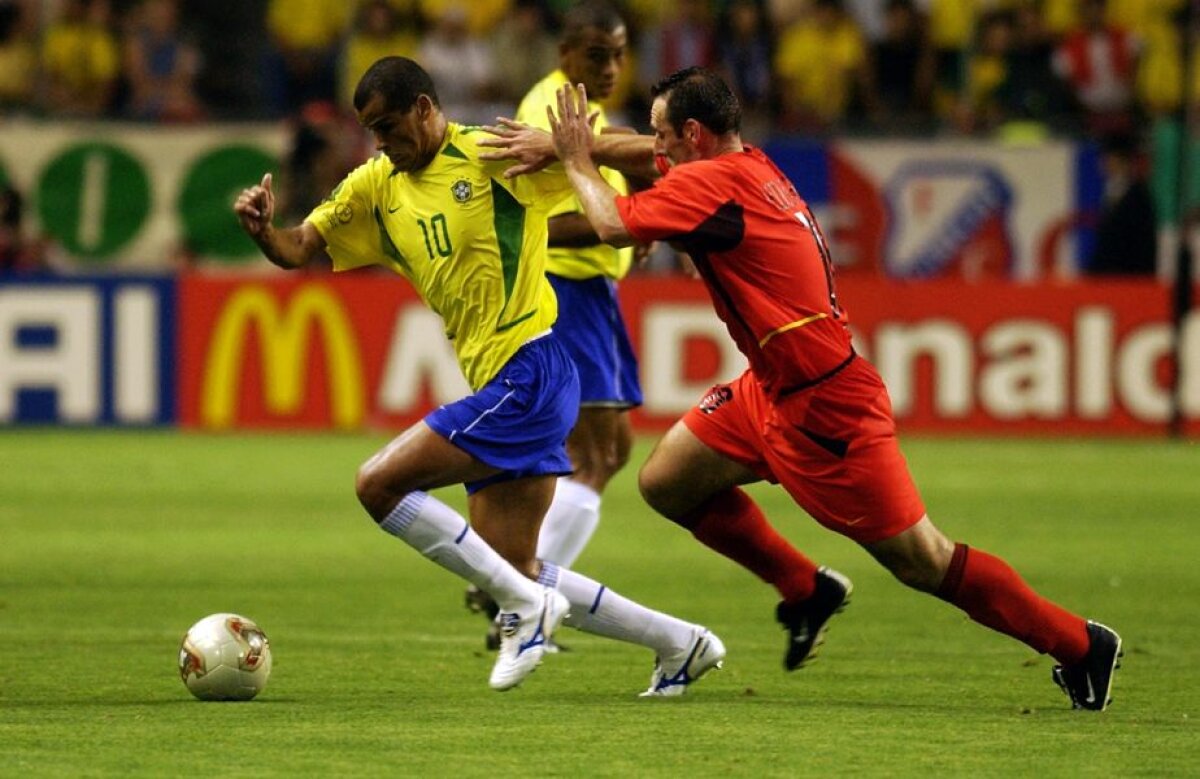 GALERIE FOTO + VIDEO » La 45 de ani poate juca oricând la Dinamo! Cum poate să arate tatăl lui Rivaldinho