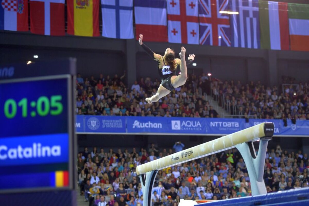 GALERIE FOTO Performanță ISTORICĂ pentru Cătălina Ponor! Aur la bârnă și record absolut în istoria acestui aparat » Bronz și pentru Larisa Iordache 