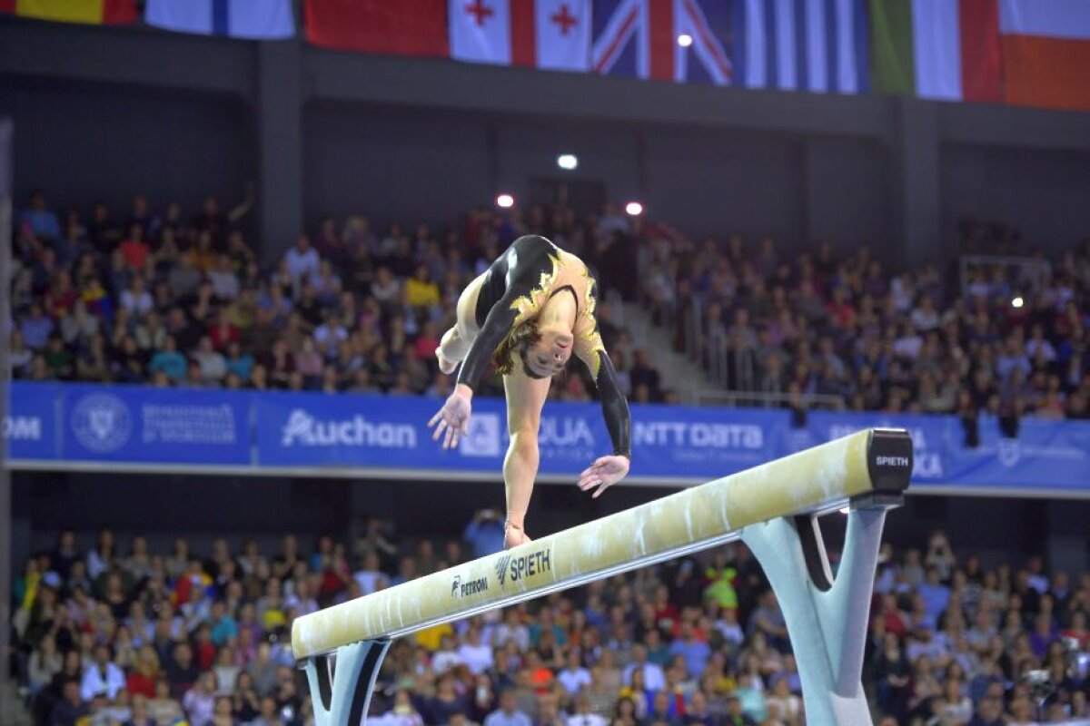 GALERIE FOTO Performanță ISTORICĂ pentru Cătălina Ponor! Aur la bârnă și record absolut în istoria acestui aparat » Bronz și pentru Larisa Iordache 