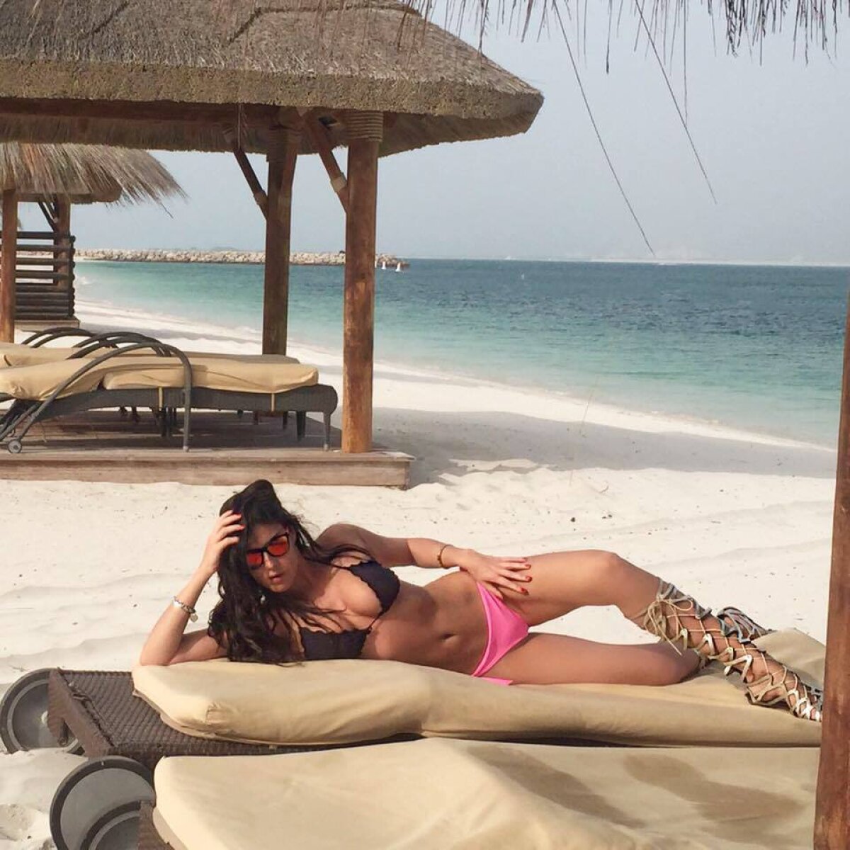 FOTO Barbara face Rabona fierbinte: și-a arătat în direct lenjeria intimă!