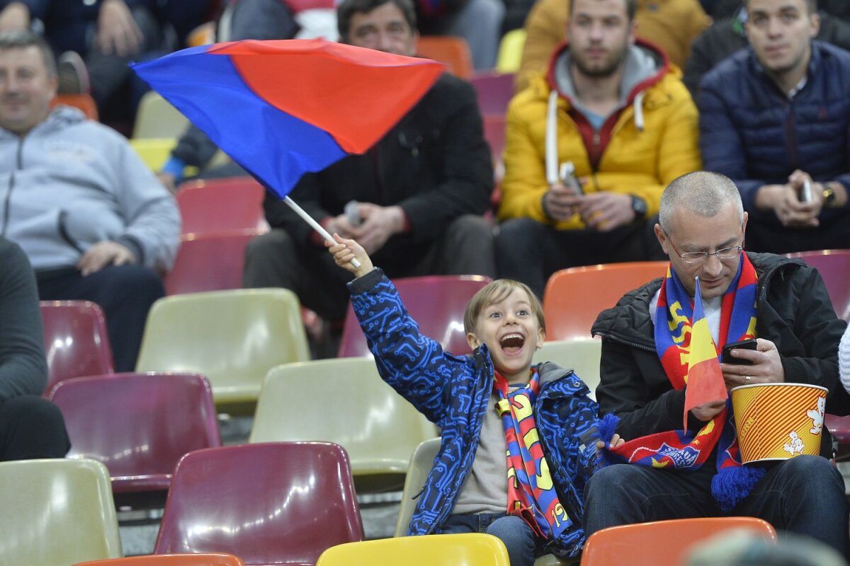 FOTO Miza adună oamenii! FCSB-Viitorul a înregistrat un nou record de asistență