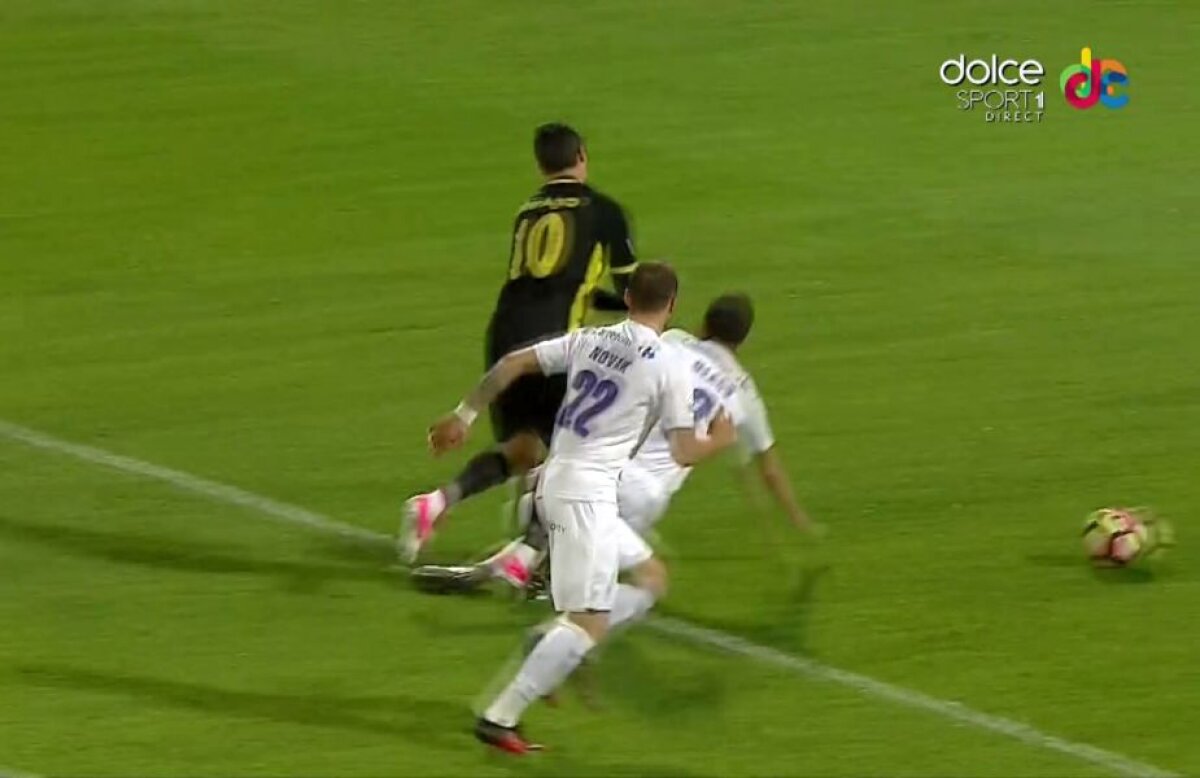 FOTO+VIDEO / UPDATE Zi neagră pentru brigada de arbitri de la Astra - ACS Poli » 3 penalty-uri neacordate, 2 dictate eronat, 1 gol din ofsaid!