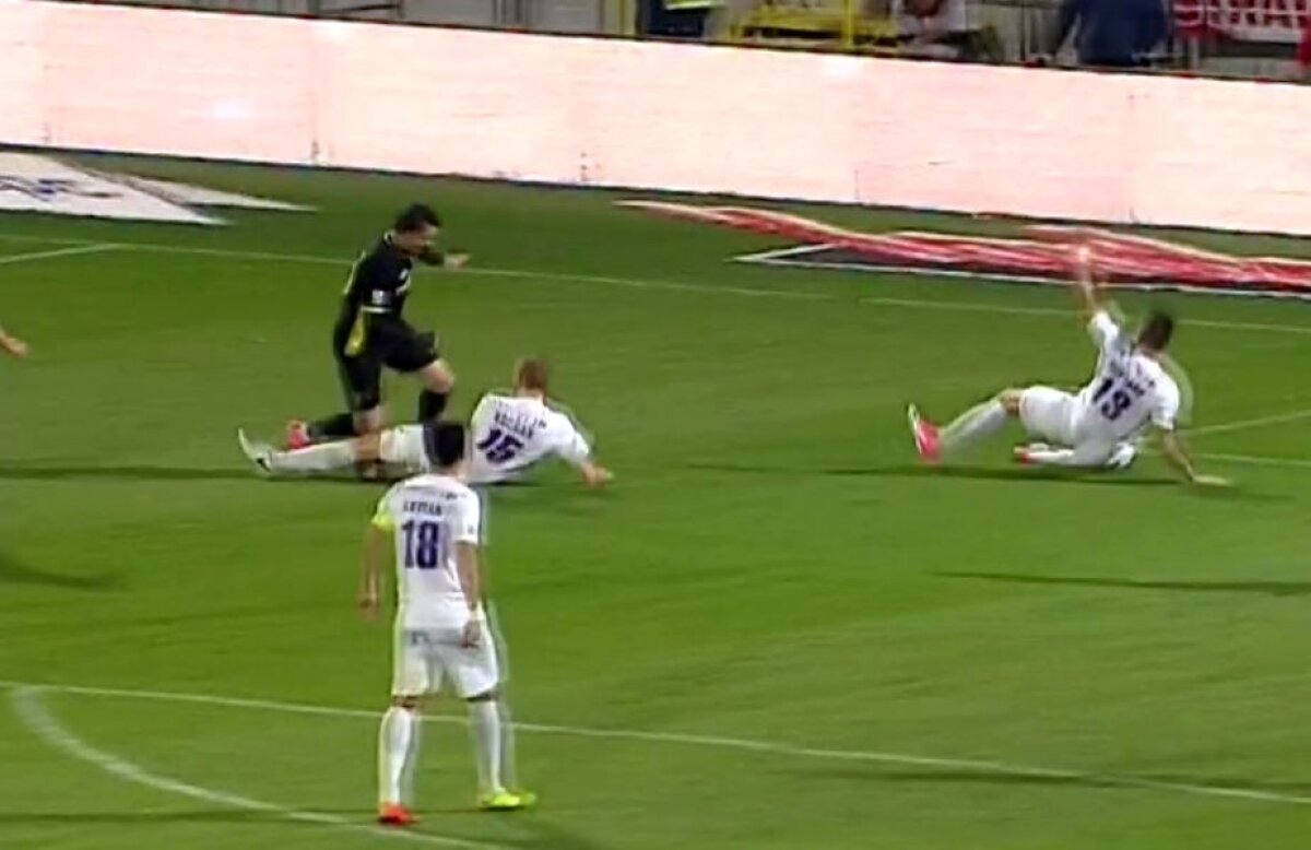 FOTO+VIDEO / UPDATE Zi neagră pentru brigada de arbitri de la Astra - ACS Poli » 3 penalty-uri neacordate, 2 dictate eronat, 1 gol din ofsaid!