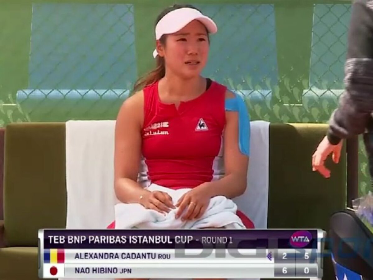 FOTO Alexandra Cadanțu s-a calificat în "optimi" la Istanbul și și-a făcut adversara să plângă