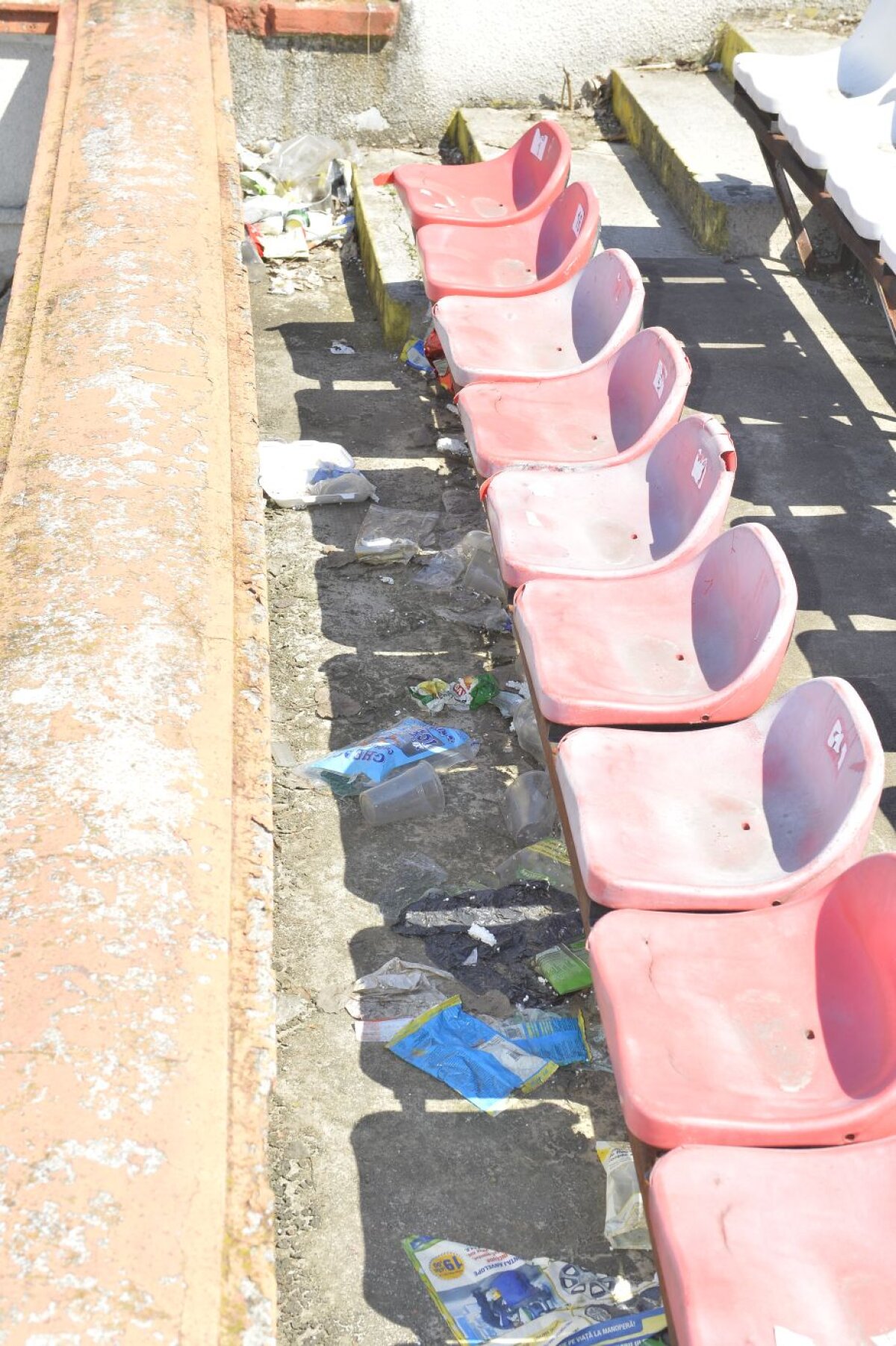 VIDEO + FOTO ”Groapa” cu gunoi » Stadionul lui Dinamo se află într-o continuă stare de degradare! Imagini sugestive 