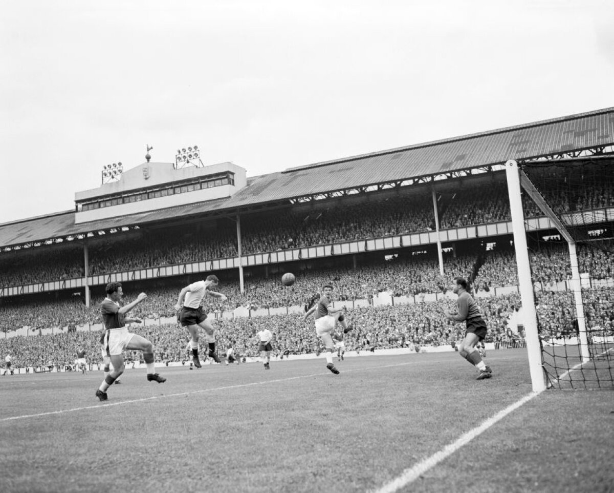 GALERIE FOTO Stadionul unei forțe din Premier League va fi demolat! Meciurile de acasă se vor juca pe Wembley