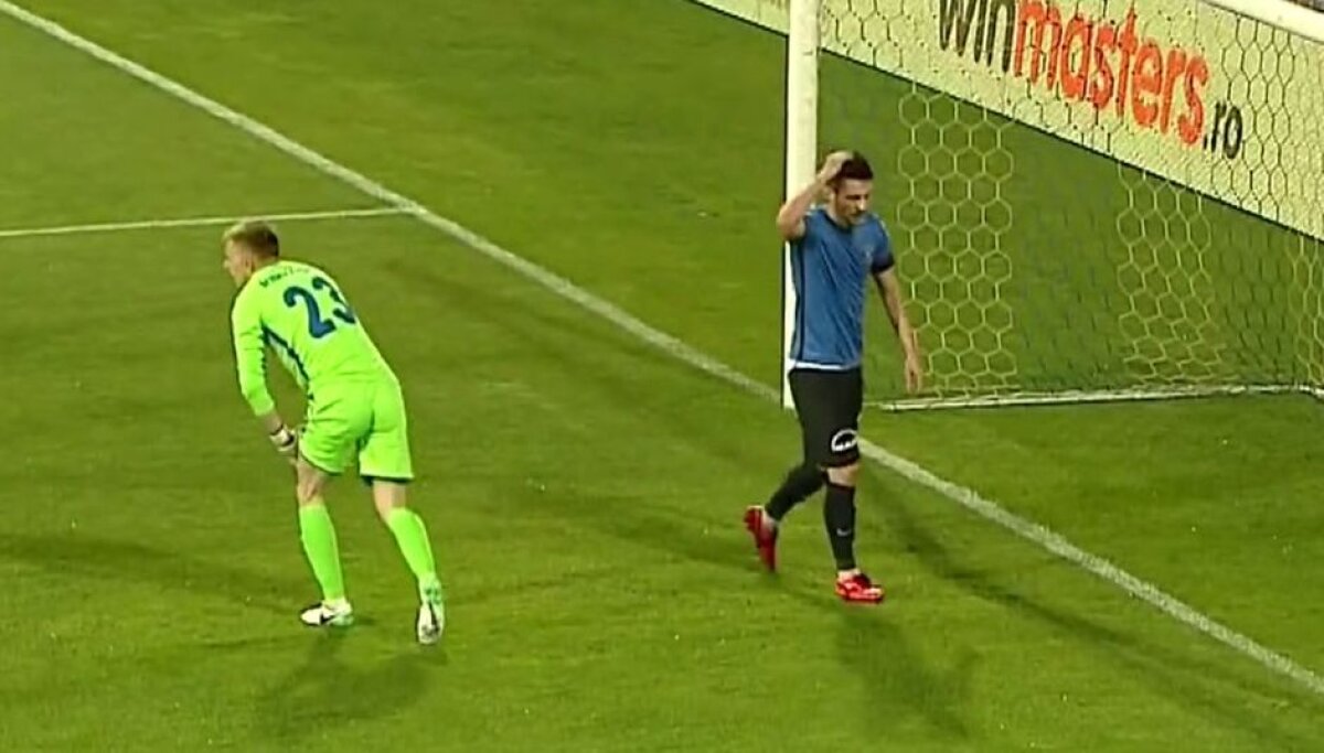 FOTO Două ratări MONUMENTALE pentru Viitorul! De nervi, Șumudică și-a scos un fotbalist în minutul 23